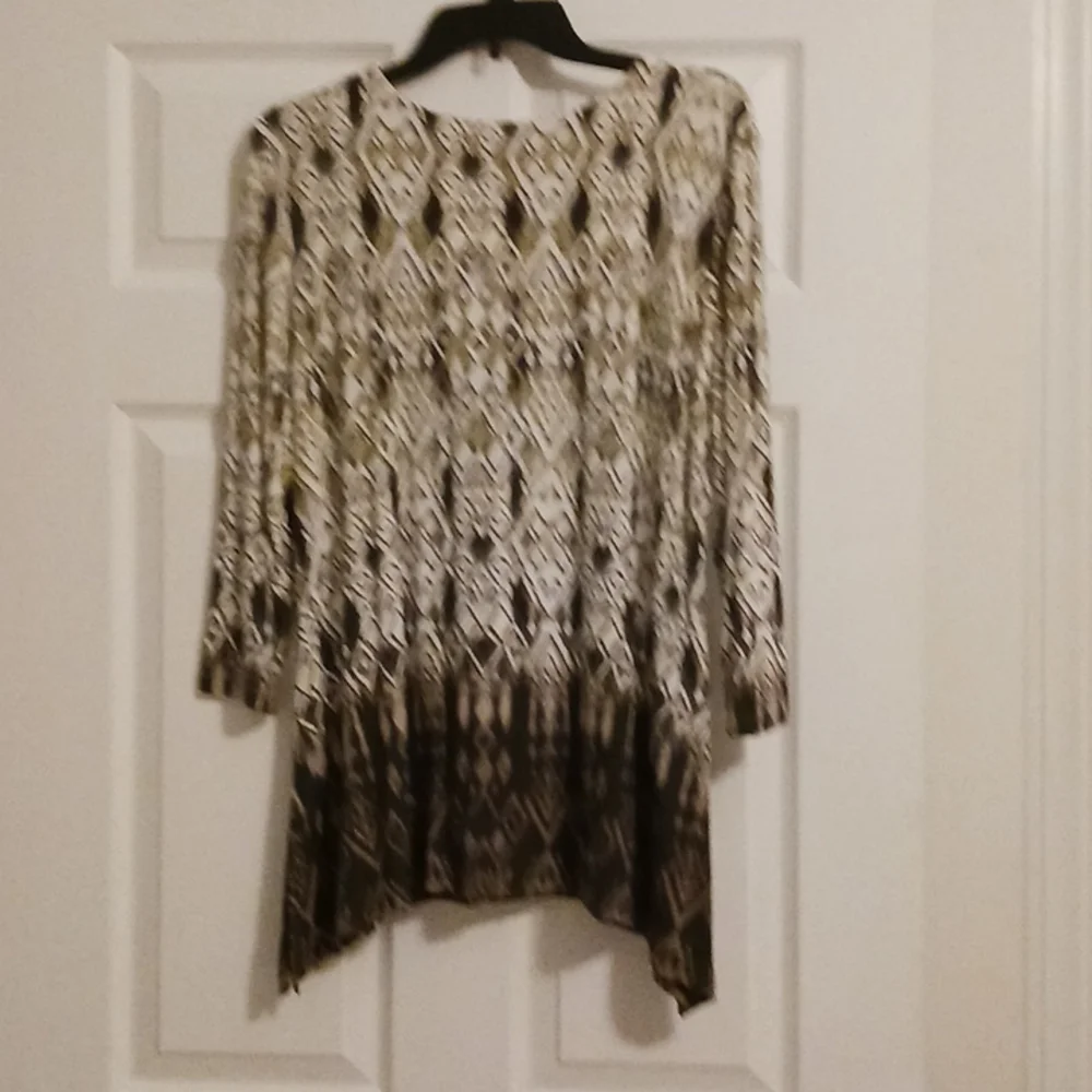 Ruby Rd. Top - Picture 3 of 4